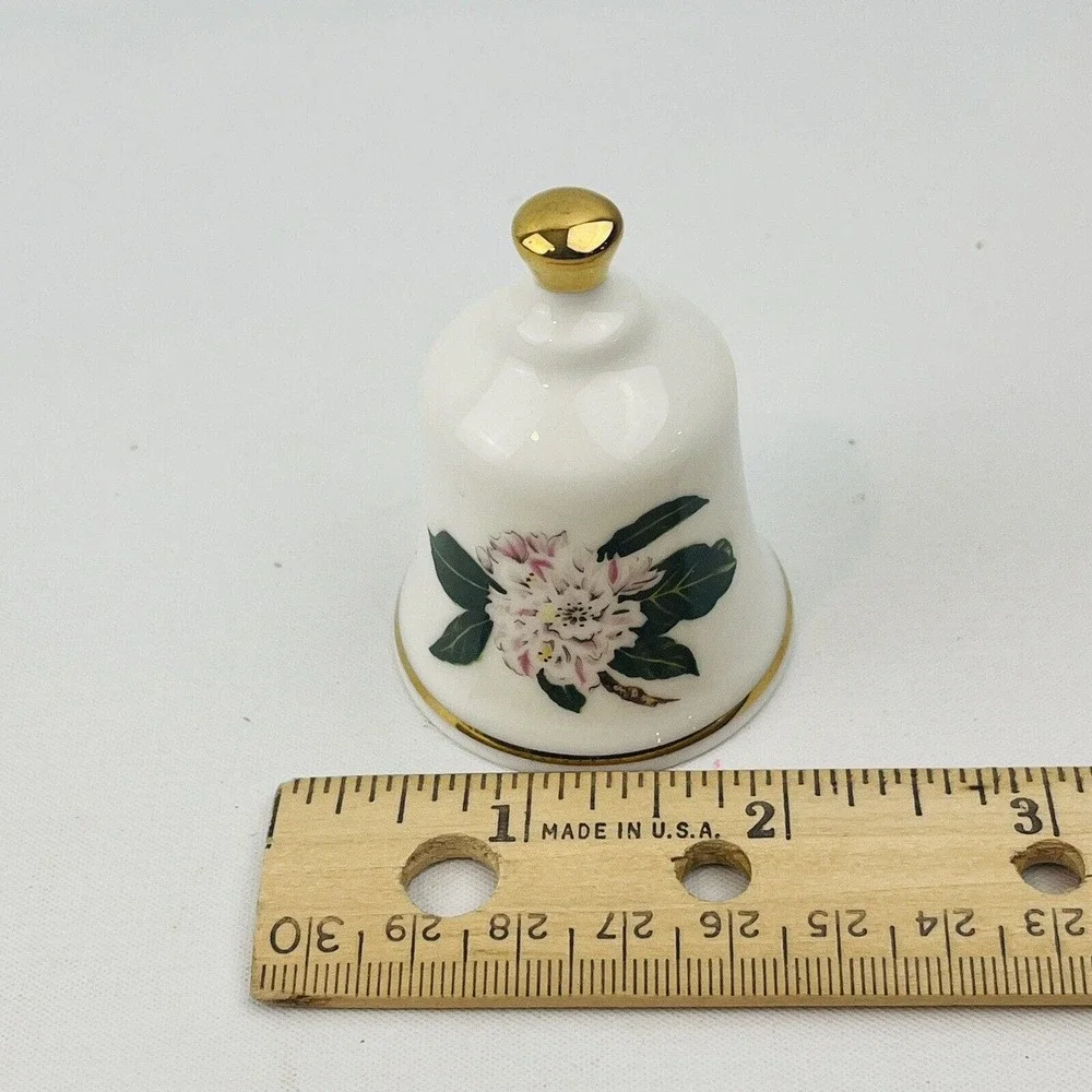 Danbury Mint West Virginia Rhododendron Maximum‎ State Flower Bell Collection